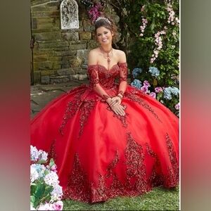 Vizcaya by Morilee Lace Quince Dress 89255 Size 6, Sealed in Bag, Fast Ship, Red